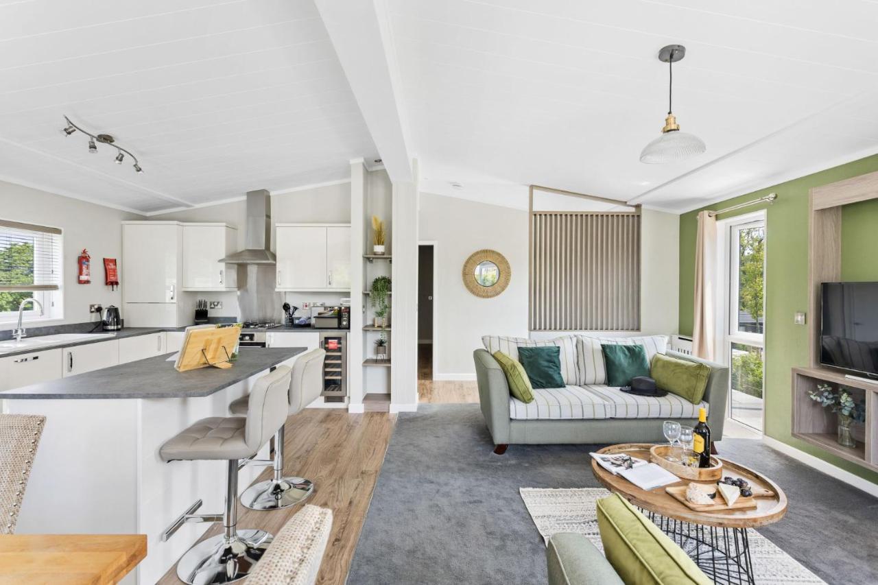 Rose Lodge, 21 Roadford Lake Lodges Lifton Bagian luar foto